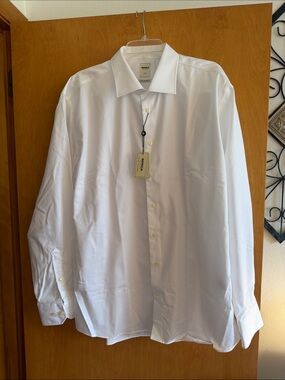NWT Serica Men's Classic White Dress Shirt